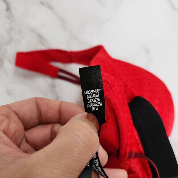 Victoria's Secret Victoria Sport Red Sports Bra Lightweight Strappy Back 32D - Picture 6 of 7